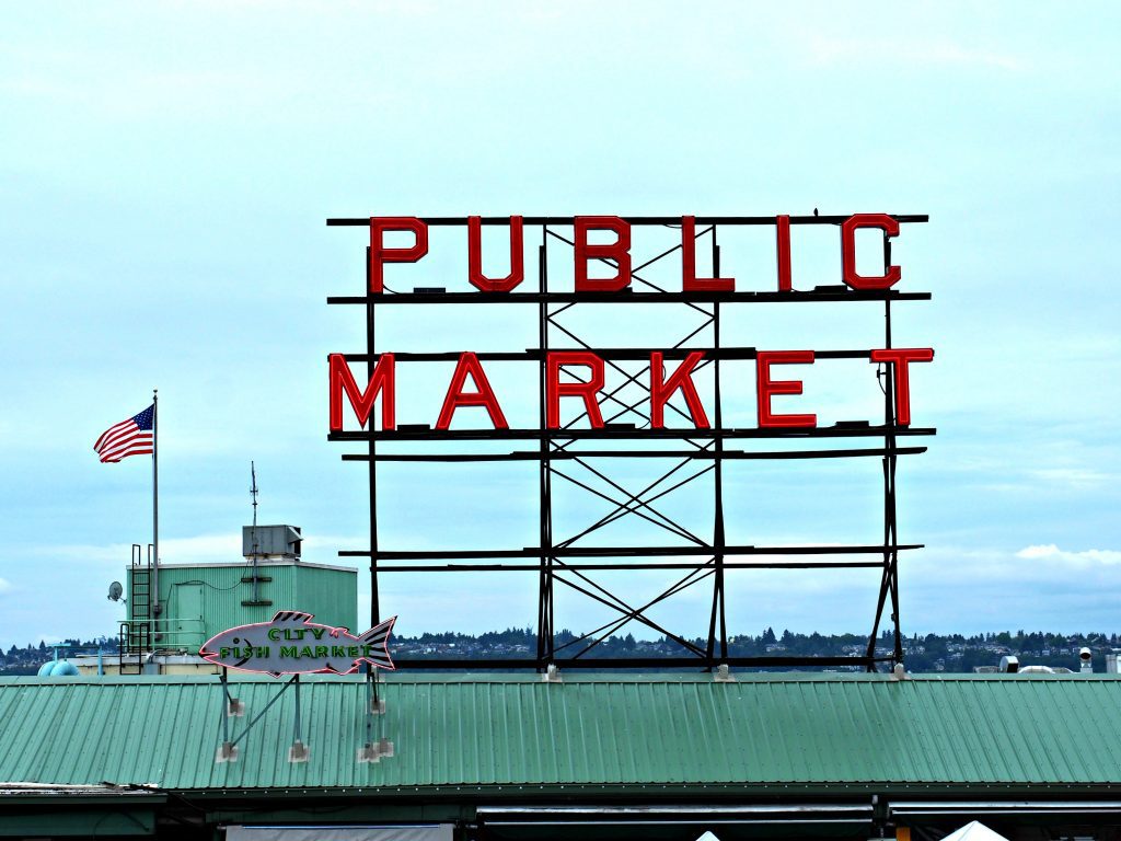 pike place seattle, big market in seattle, what to see in seattle, where to go in seattle, seattle city guide, pacific NW guide