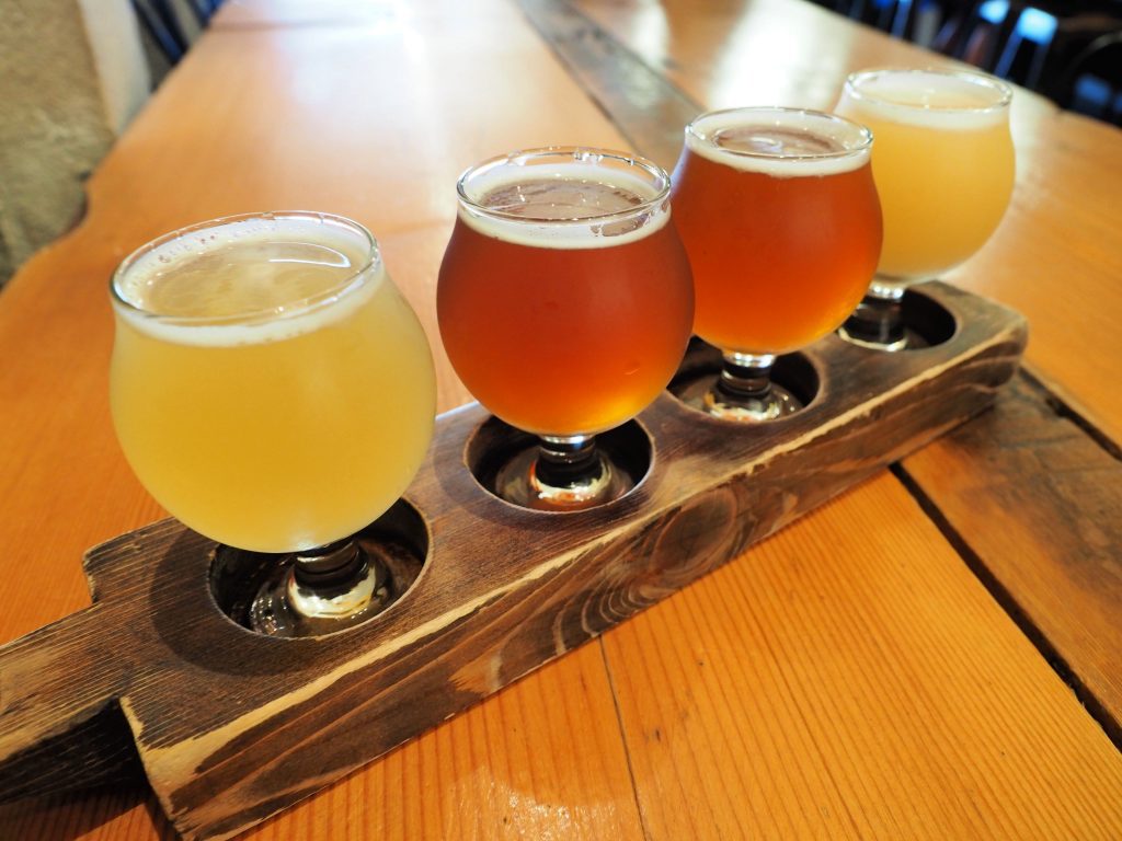 breweries in vancouver, best breweries in vancouver, vancouver breweries, where to drink in vancouver, best bars in vancouver, brewery crawl in vancouver, vancouver brewery crawl, vancouver breweries, free online vancouver guide, what to see in vancouver, where to go in vancouver,