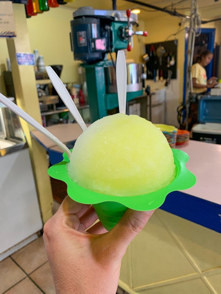 scandanavia shave ice, shave ice hawaii, shave ice big island,what to do in big island hawaii, what to see in big island hawaii, where to eat in big island hawaii, big island hawaii travel tips, travel tips for big island hawaii, where to drink on the big island hawaii,